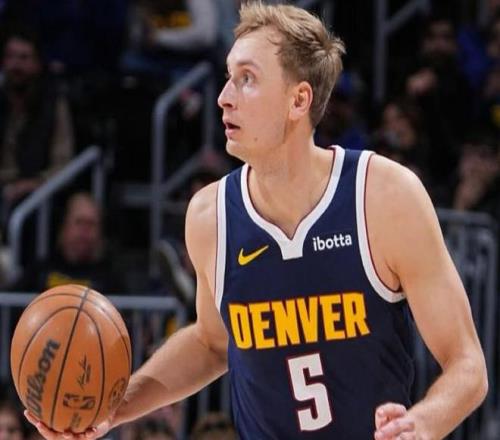 安踏忠实粉,丝探访庞大,厂区,开云体育,开云体育官网,开云体育app,开云体育app下载